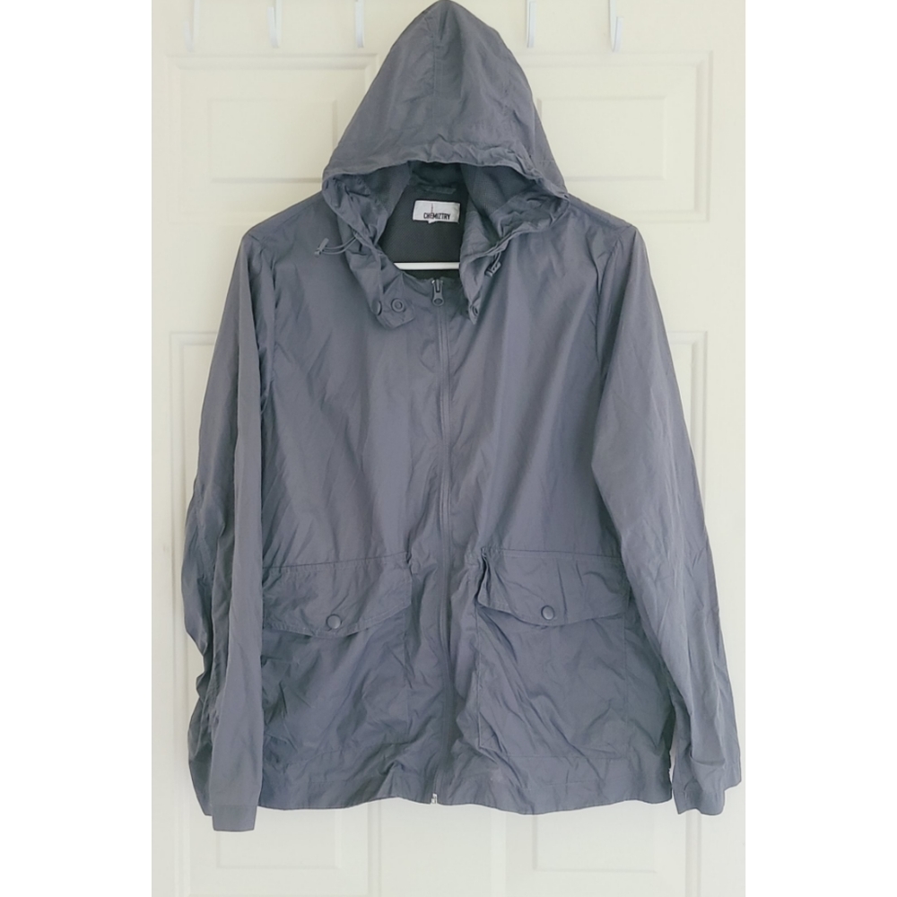 Lightweight Windbreaker
